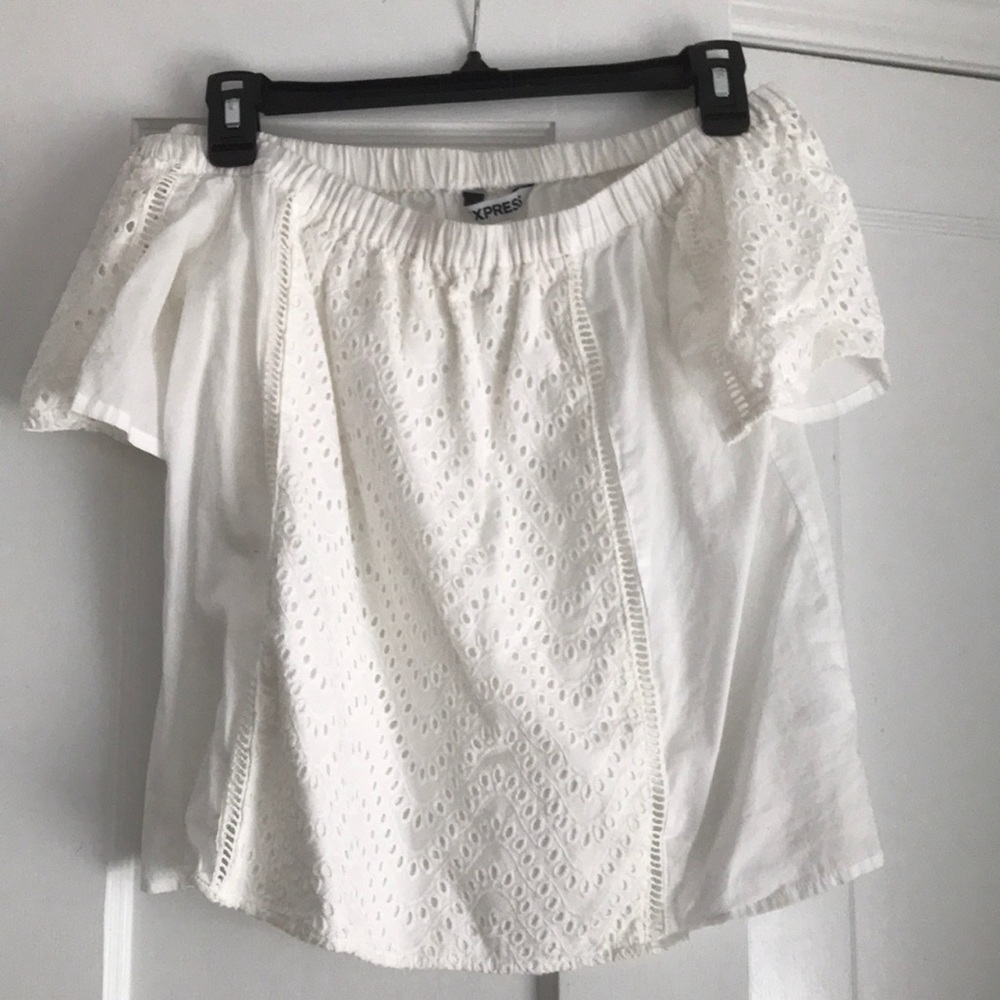 White Eylet short sleeve.  Off the shoulder